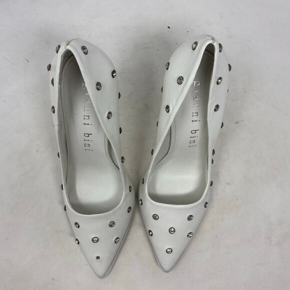 Gianni Bini Women’s White Leather  Rhinestone-Studded Pointed Heels Size 7 - Picture 5 of 9